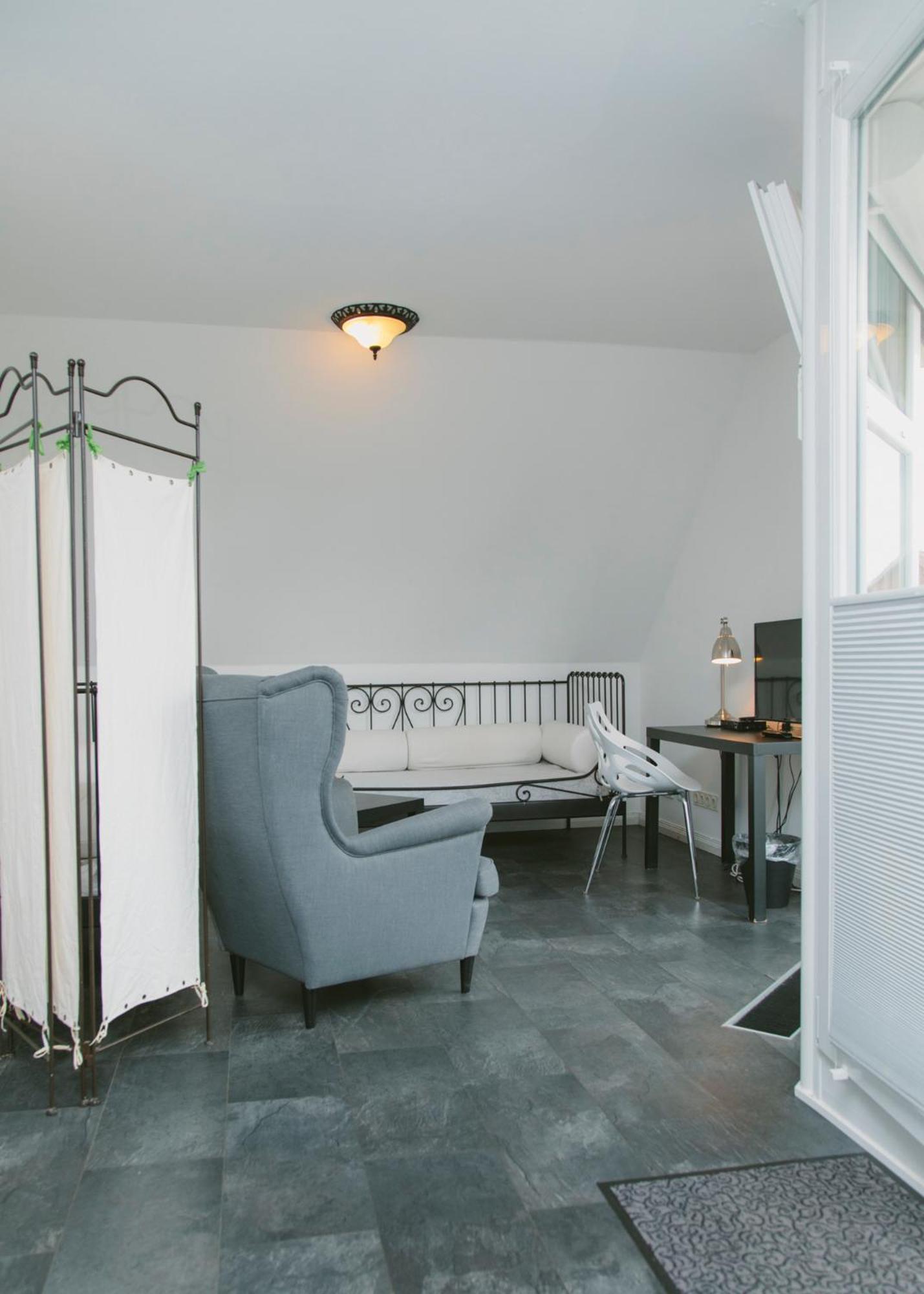 Gaestehaus Vigliarolo Gewerblich Jedes Zimmer Eigenes Bad Gemeinschaftskueche Elmshorn Kültér fotó