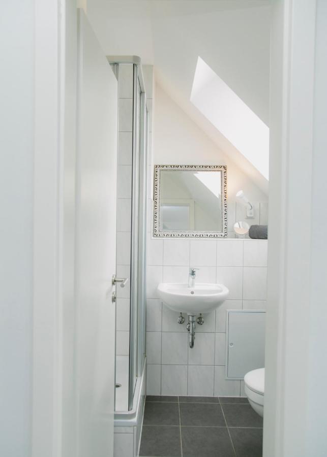 Gaestehaus Vigliarolo Gewerblich Jedes Zimmer Eigenes Bad Gemeinschaftskueche Elmshorn Kültér fotó