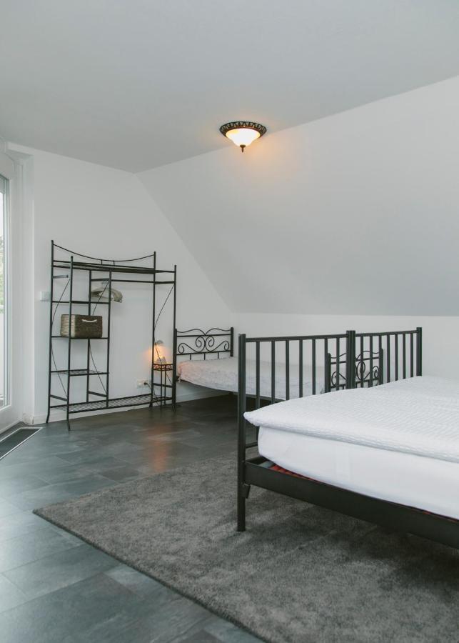 Gaestehaus Vigliarolo Gewerblich Jedes Zimmer Eigenes Bad Gemeinschaftskueche Elmshorn Kültér fotó