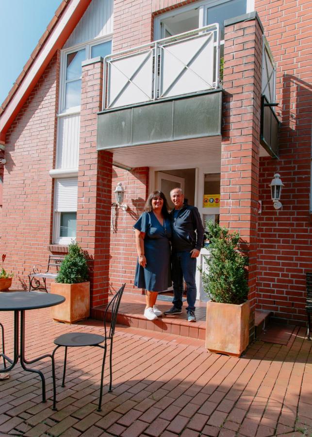 Gaestehaus Vigliarolo Gewerblich Jedes Zimmer Eigenes Bad Gemeinschaftskueche Elmshorn Kültér fotó