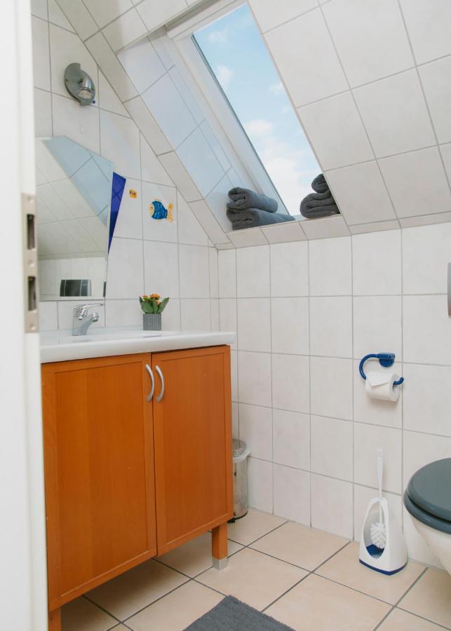Gaestehaus Vigliarolo Gewerblich Jedes Zimmer Eigenes Bad Gemeinschaftskueche Elmshorn Kültér fotó