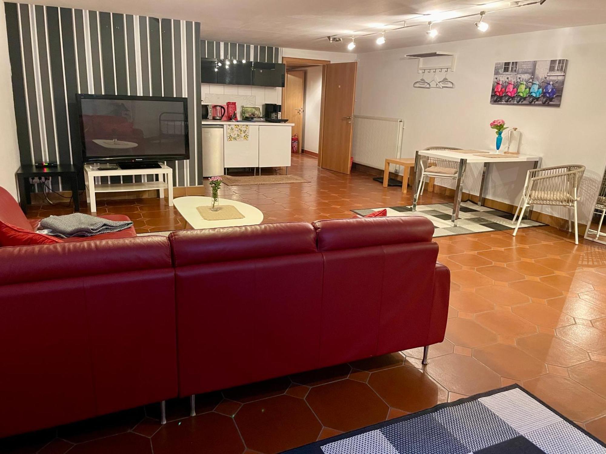 Gaestehaus Vigliarolo Gewerblich Jedes Zimmer Eigenes Bad Gemeinschaftskueche Elmshorn Kültér fotó