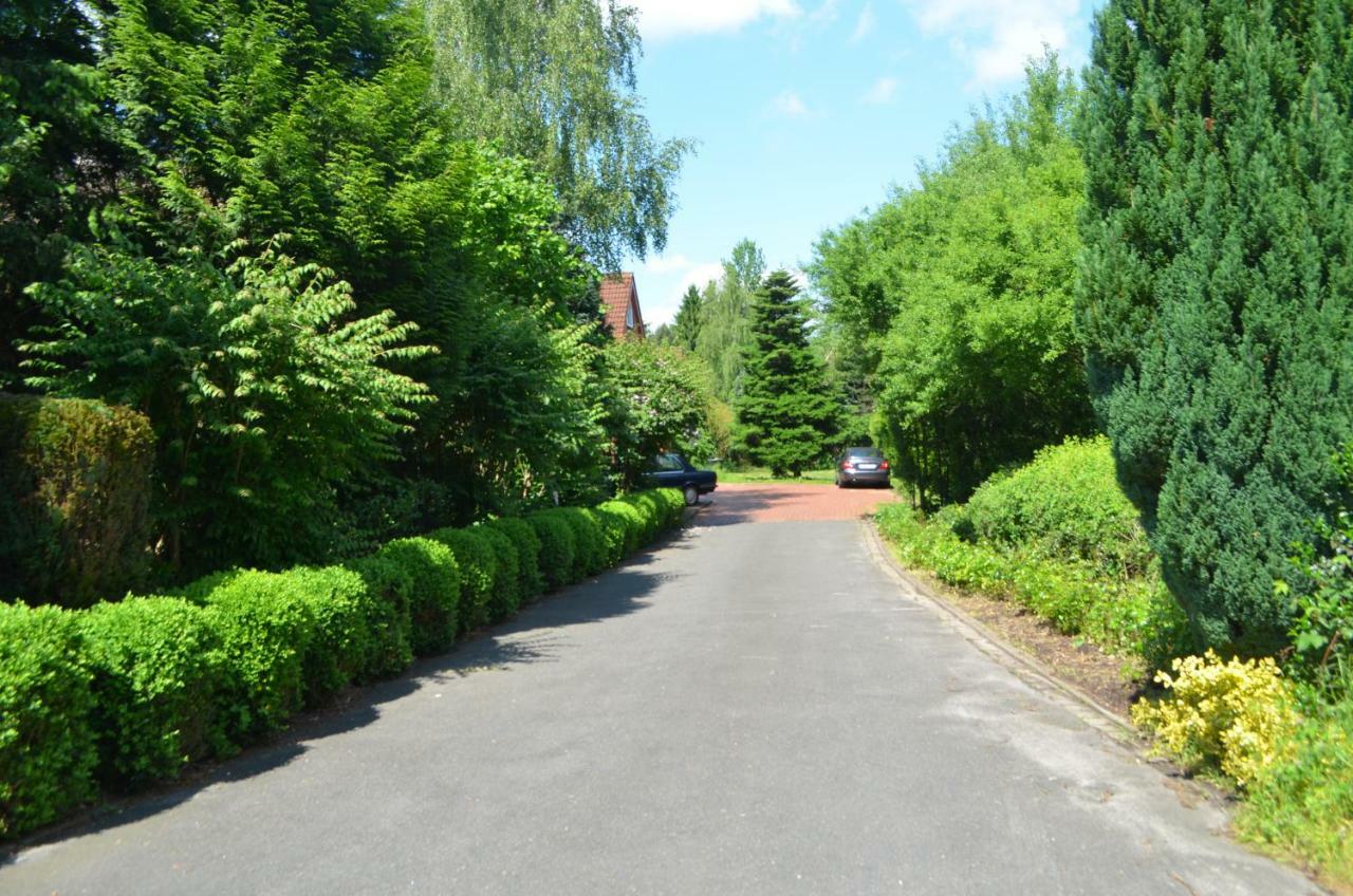 Gaestehaus Vigliarolo Gewerblich Jedes Zimmer Eigenes Bad Gemeinschaftskueche Elmshorn Kültér fotó